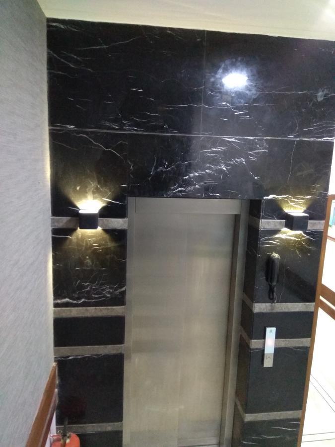 Hotel Palm Greens New Delhi Buitenkant foto